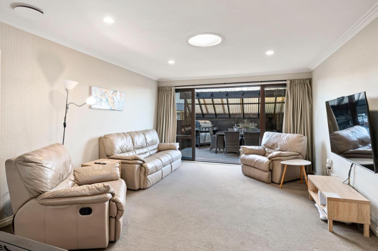 Taupo Escape - Rainbow Point Holiday Home Exterior foto